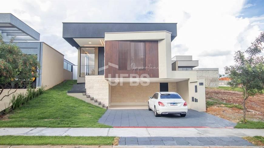 Cond. horizontal casa com 4 quartos à venda, 315.0m²