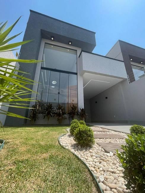 Cond. horizontal casa com 3 quartos à venda, 180.0m²