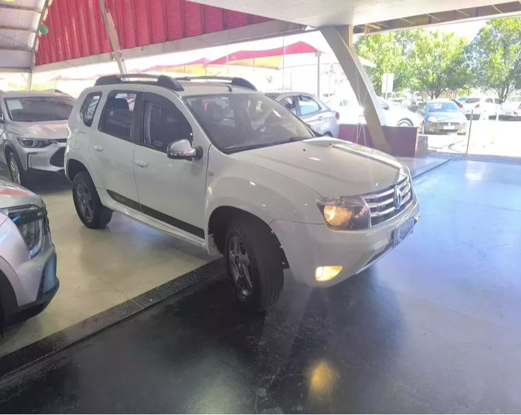 RENAULT DUSTER