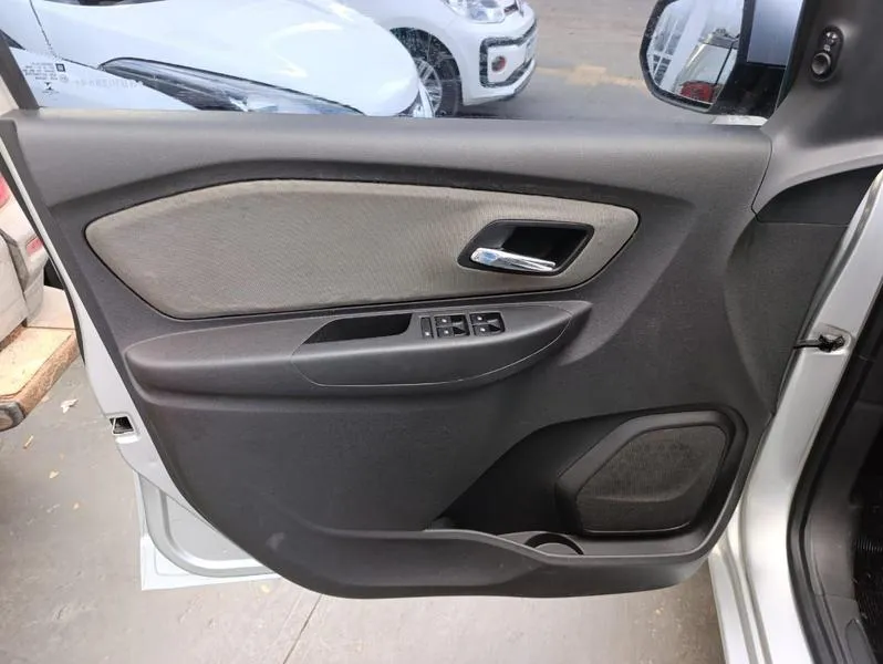 GM - CHEVROLET SPIN
