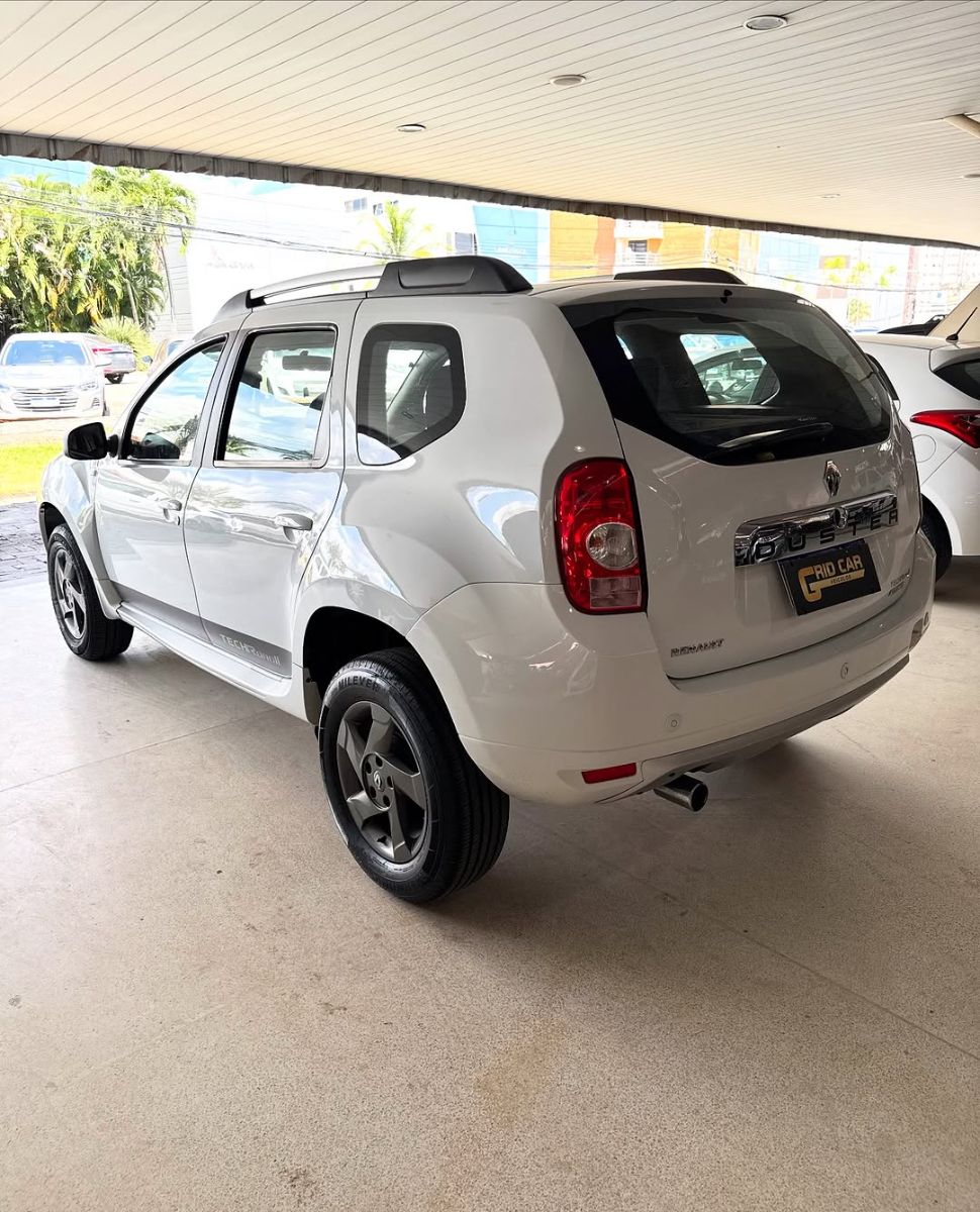 RENAULT DUSTER