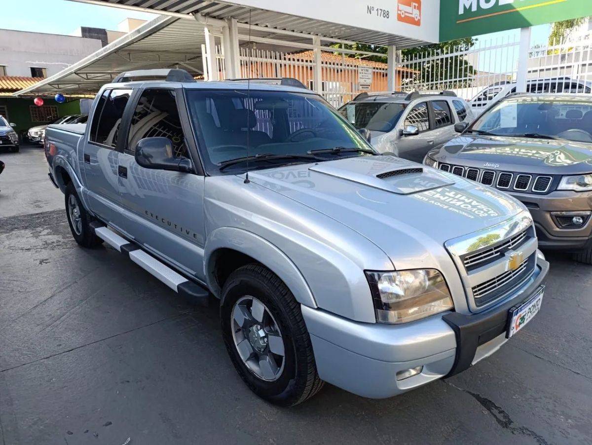 GM - CHEVROLET S10