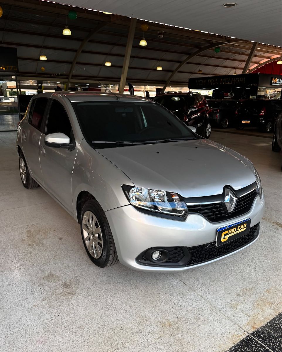 RENAULT SANDERO