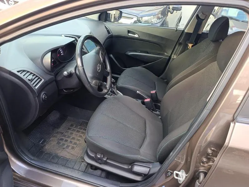 HYUNDAI HB20X