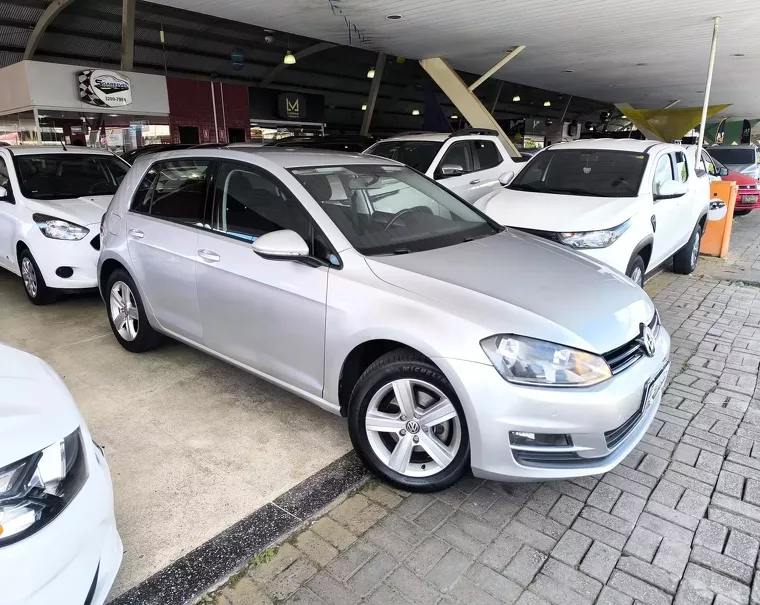 VW - VOLKSWAGEN GOLF
