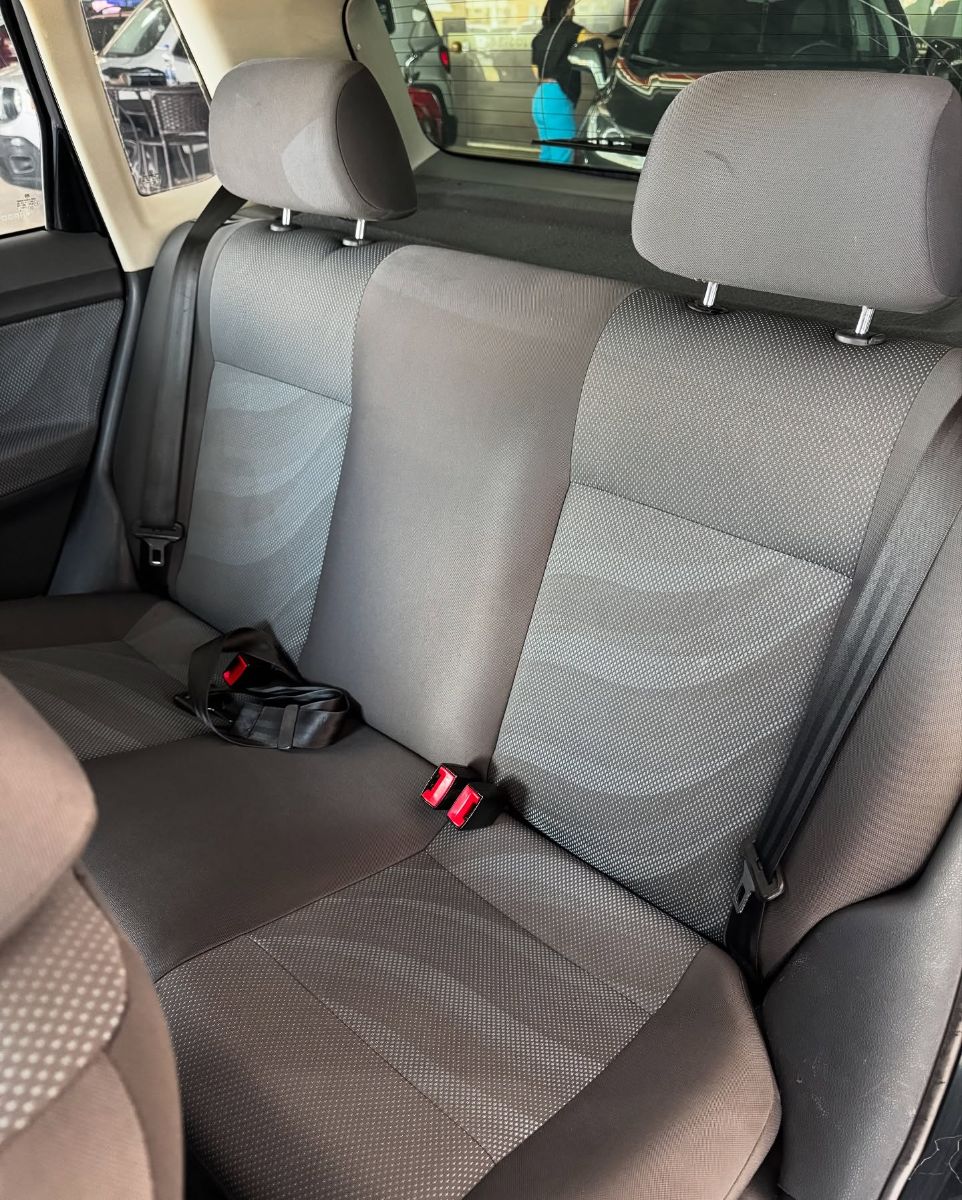 VW - VOLKSWAGEN POLO