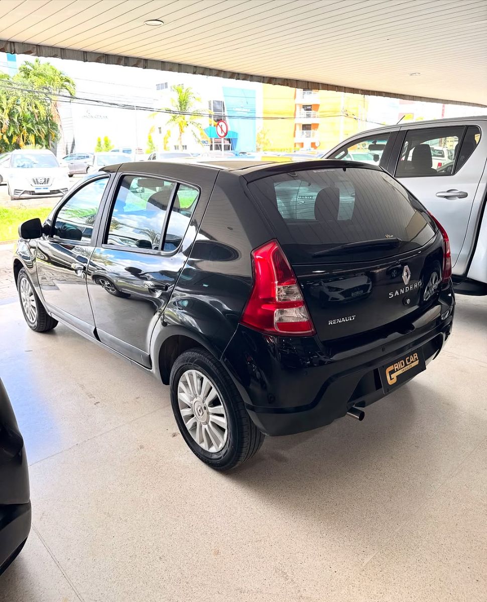 RENAULT SANDERO