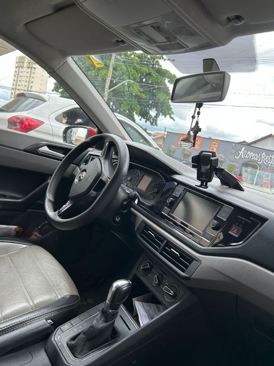 VW - VOLKSWAGEN POLO