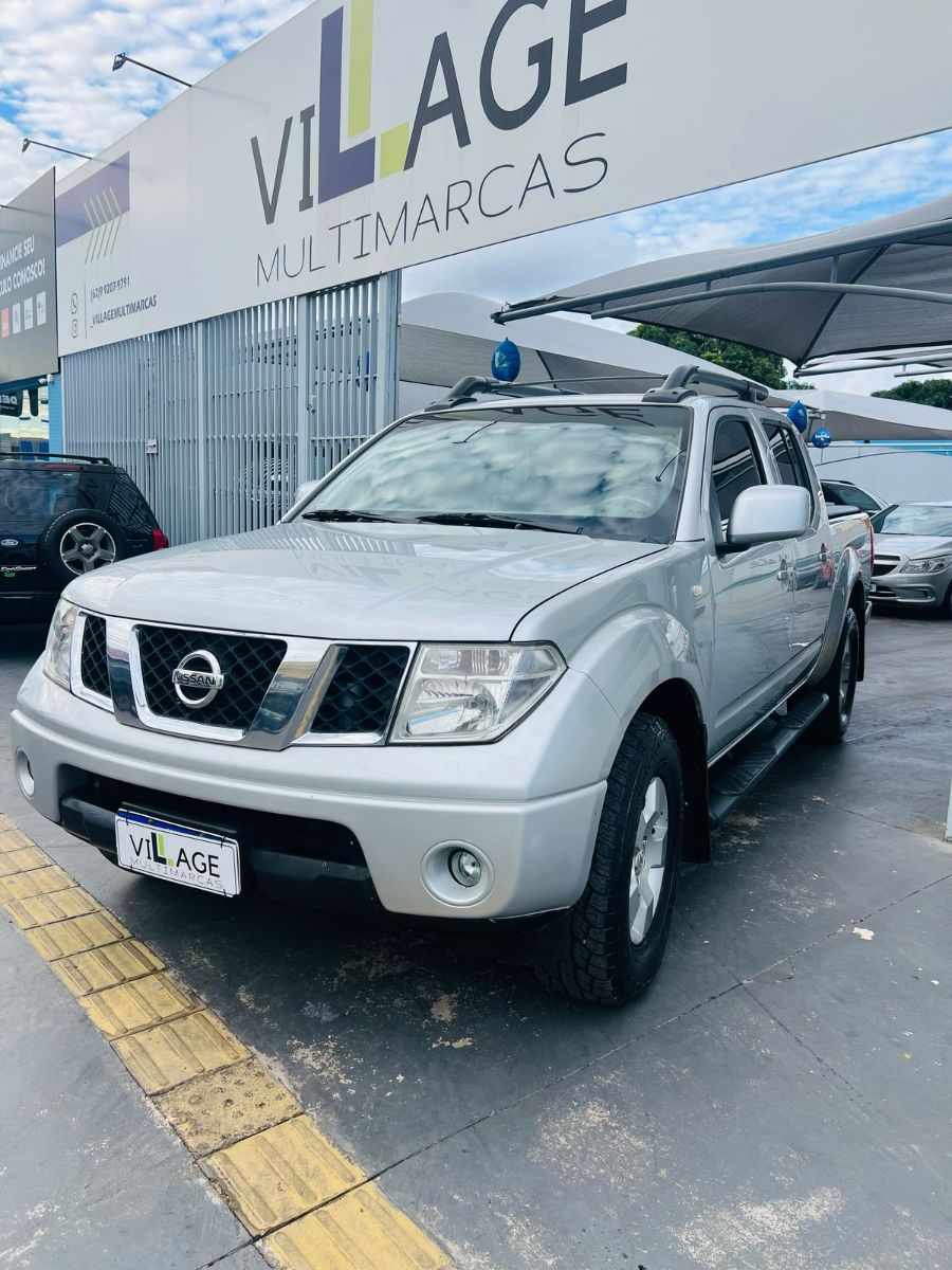 NISSAN FRONTIER