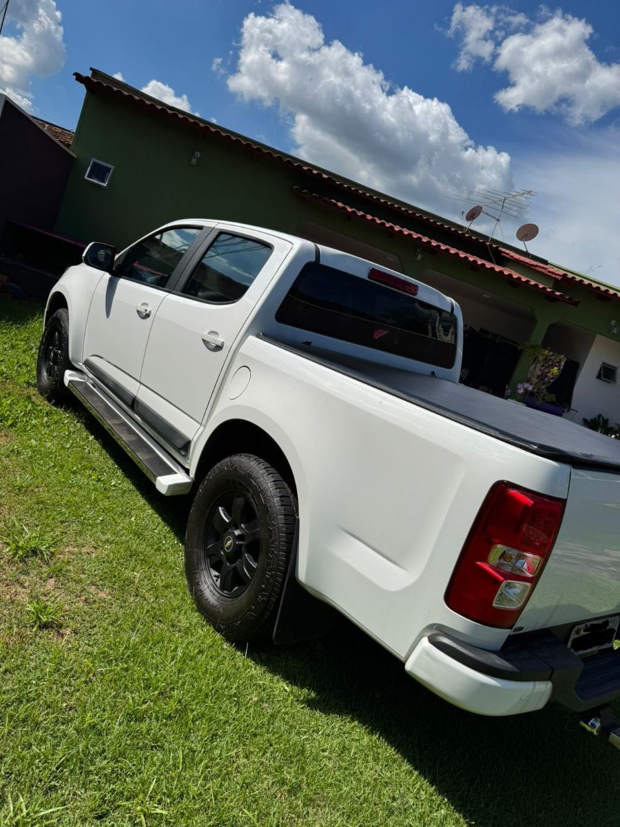 GM - CHEVROLET S10
