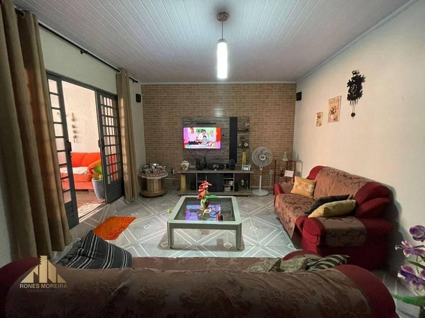 Casa com 2 quartos à venda, 210.0m²