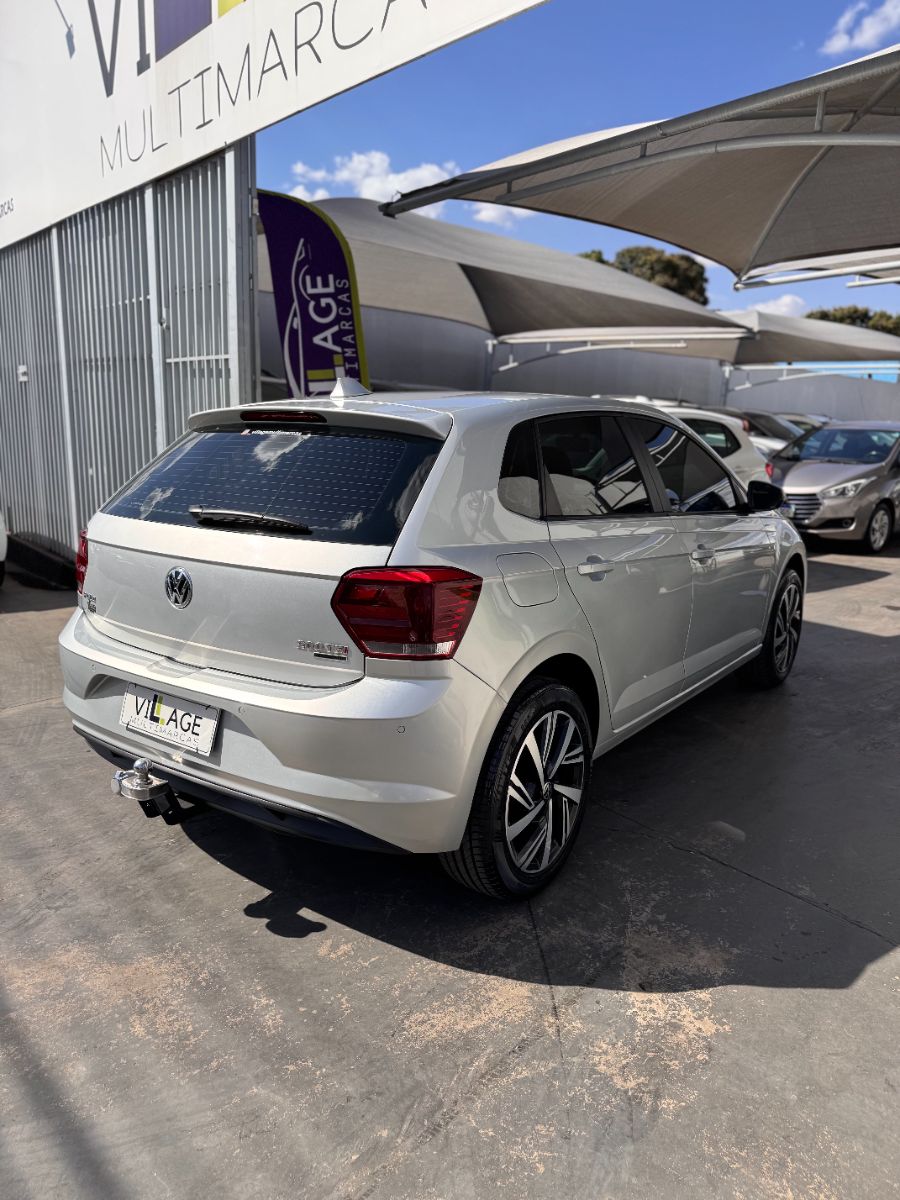 VW - VOLKSWAGEN POLO