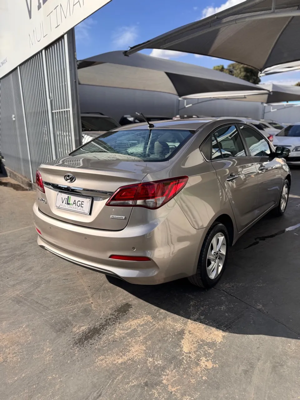 HYUNDAI HB20S