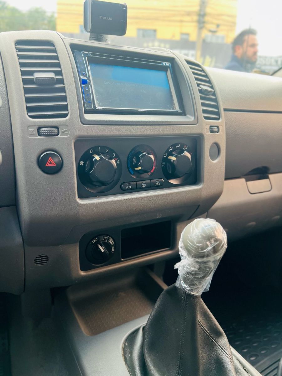 NISSAN FRONTIER