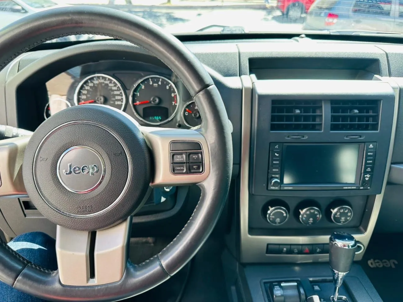 JEEP CHEROKEE
