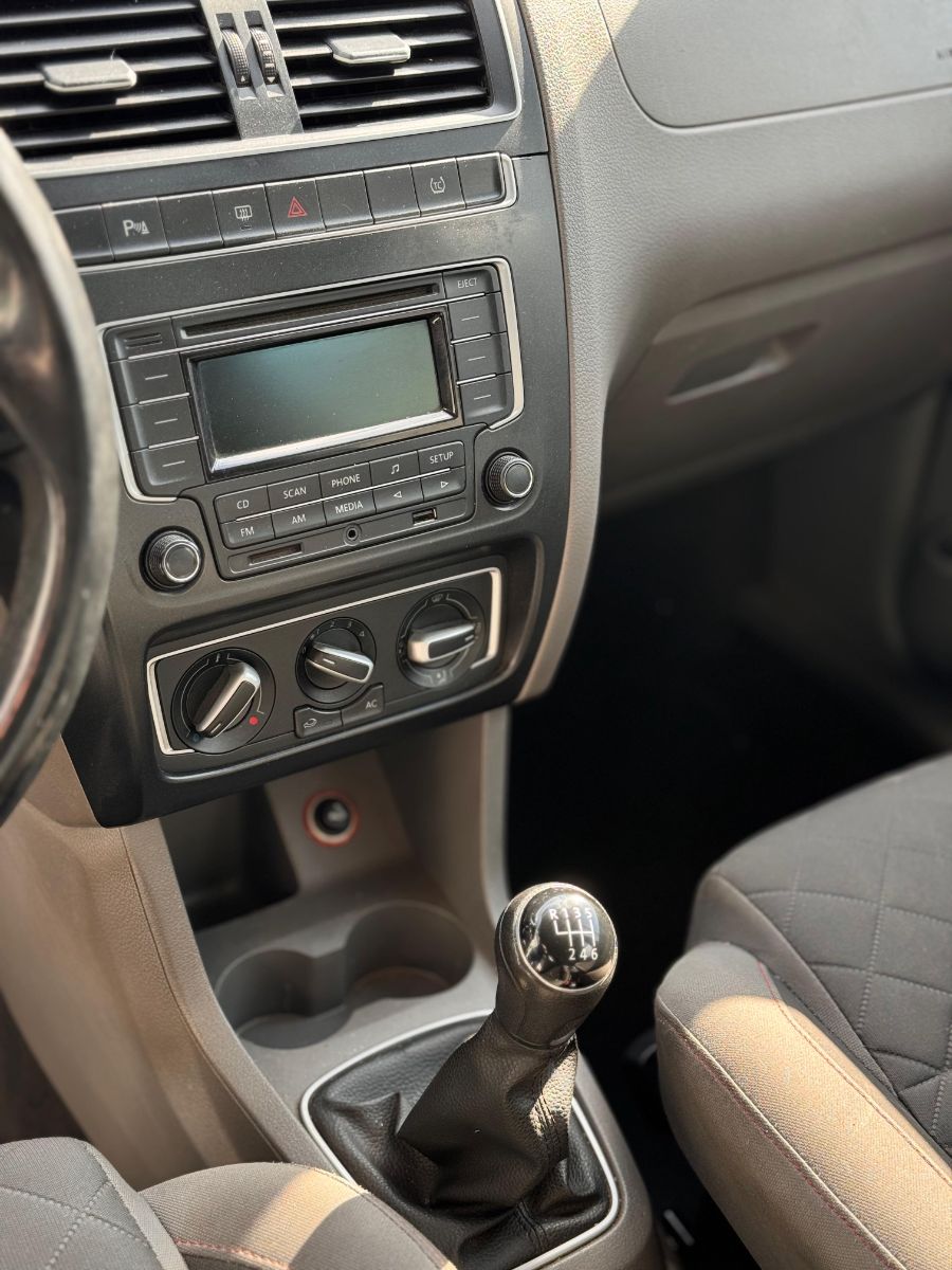 VW - VOLKSWAGEN FOX