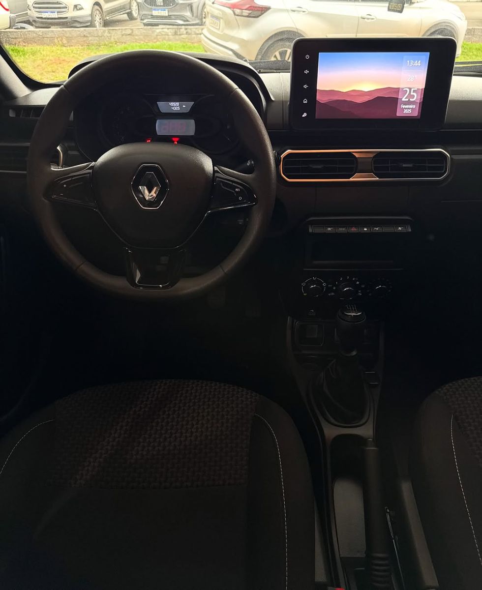 RENAULT DUSTER