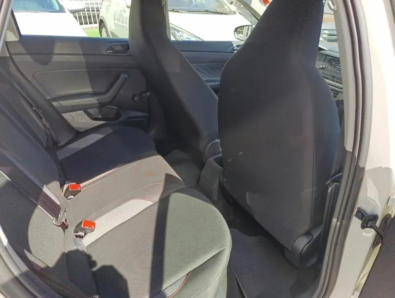 VW - VOLKSWAGEN POLO