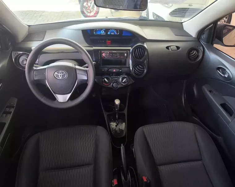 TOYOTA ETIOS
