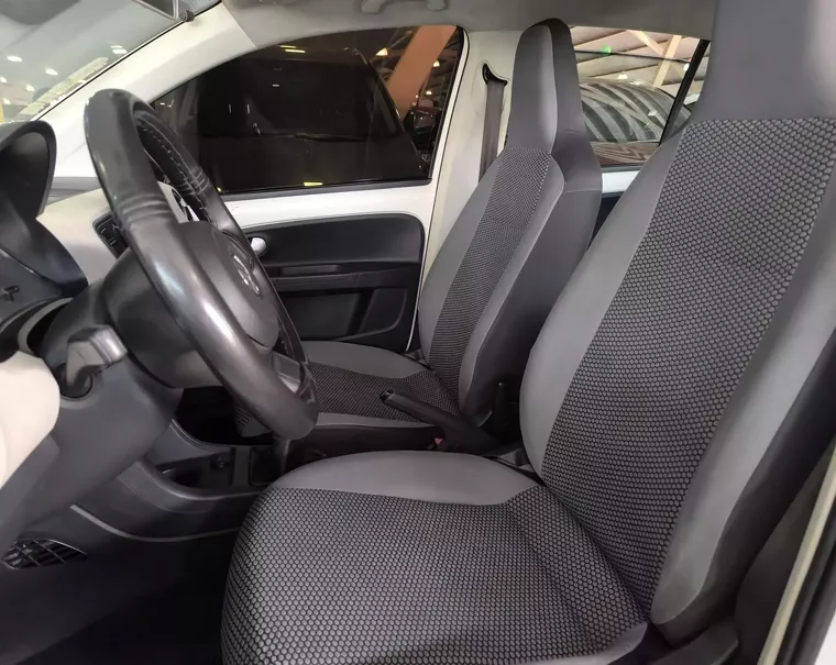 VW - VOLKSWAGEN UP!