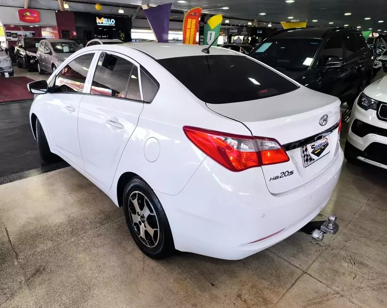 HYUNDAI HB20S