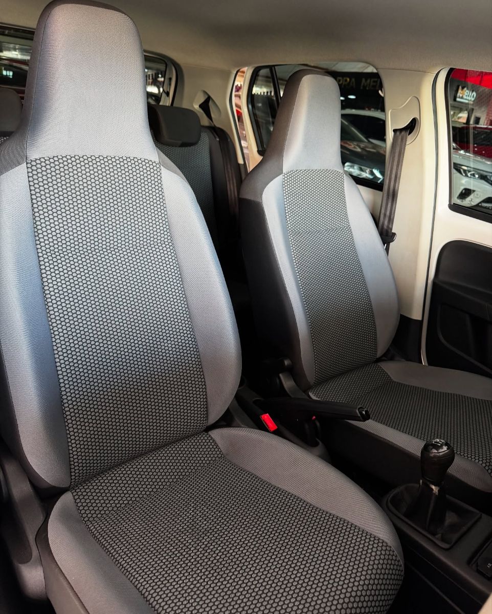 VW - VOLKSWAGEN UP!