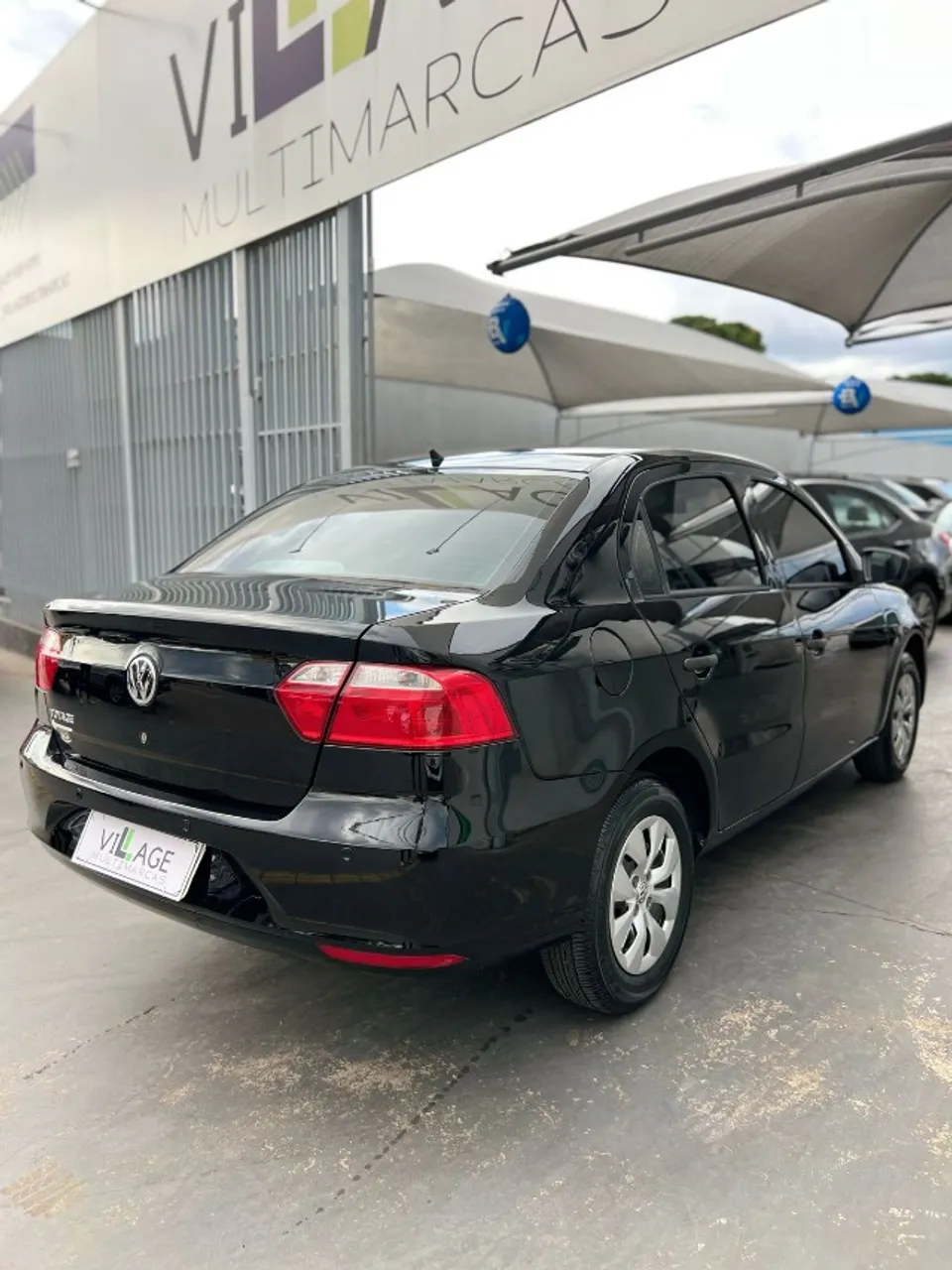 VW - VOLKSWAGEN VOYAGE