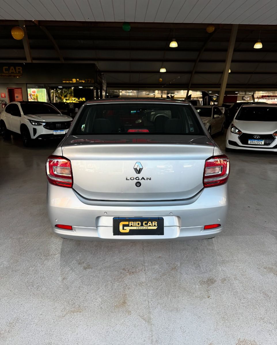 RENAULT LOGAN