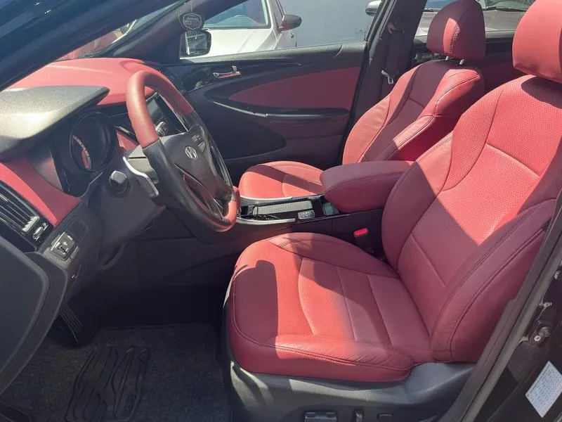 HYUNDAI SONATA