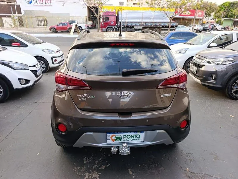 HYUNDAI HB20X