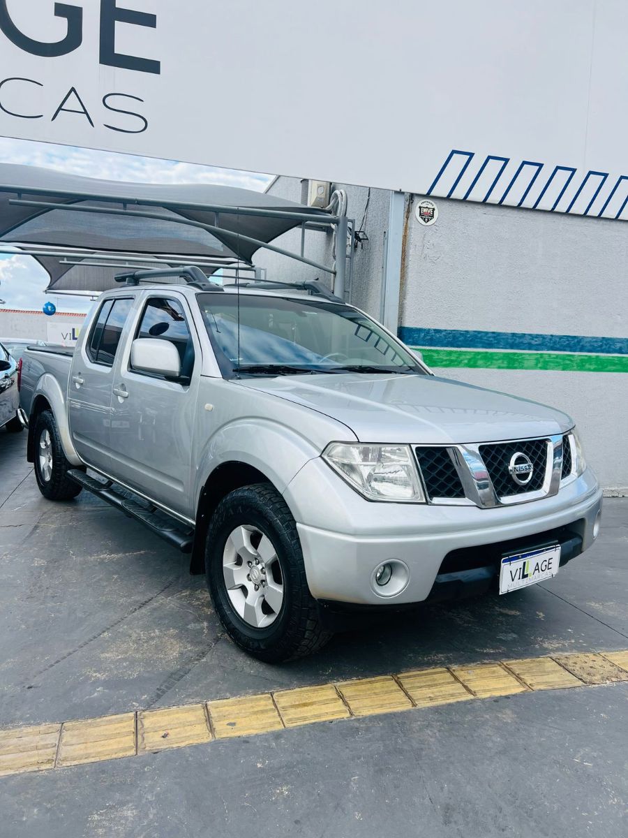 NISSAN FRONTIER
