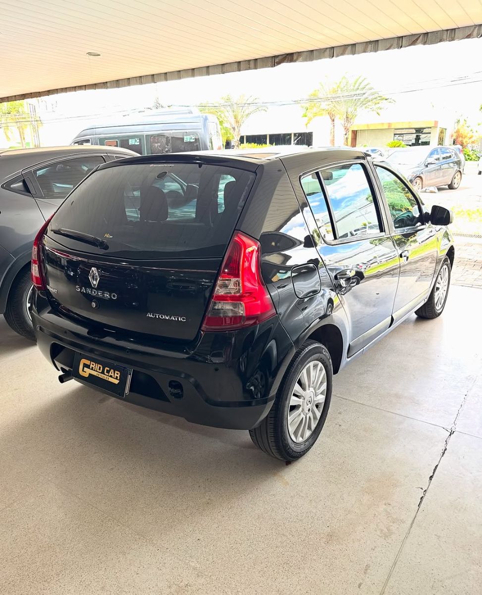 RENAULT SANDERO