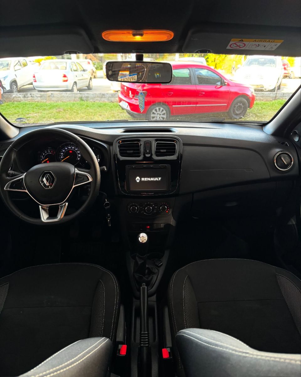 RENAULT LOGAN