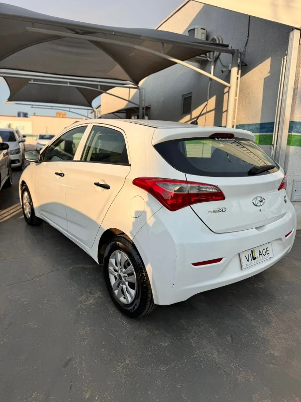 HYUNDAI HB20