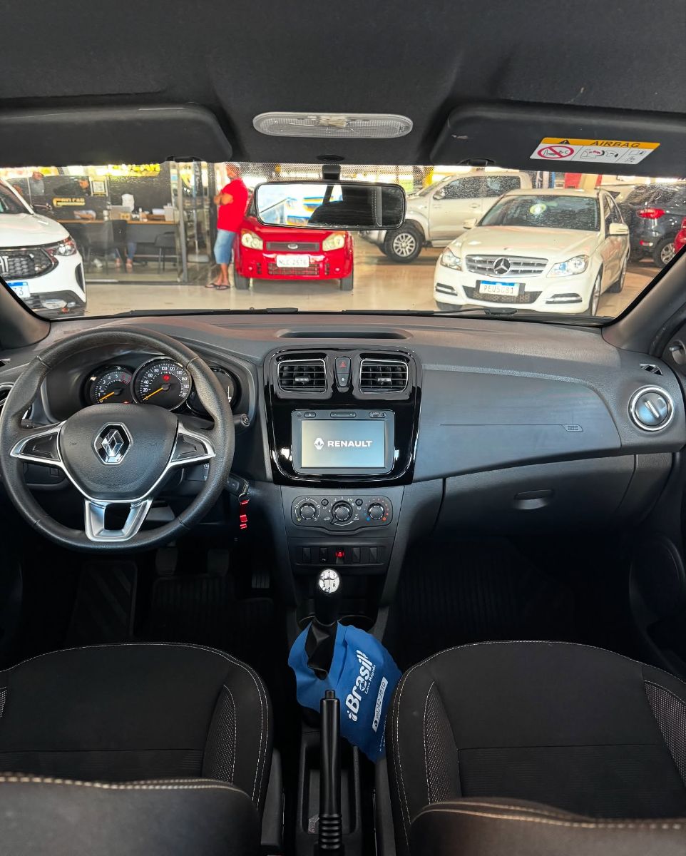 RENAULT LOGAN