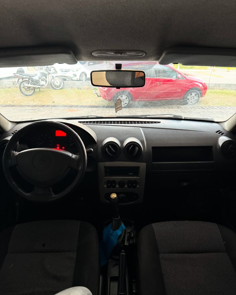 RENAULT LOGAN
