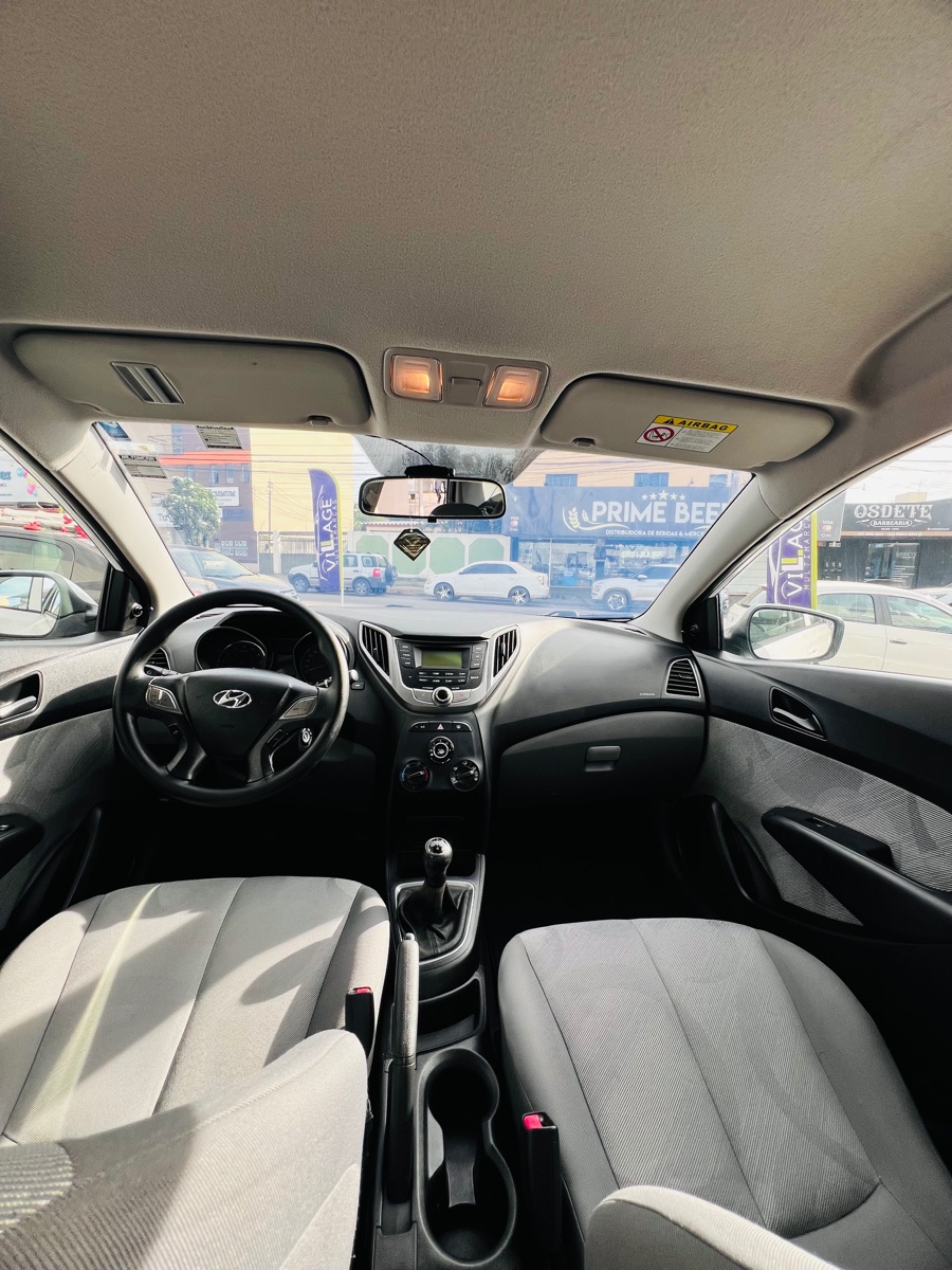 HYUNDAI HB20S