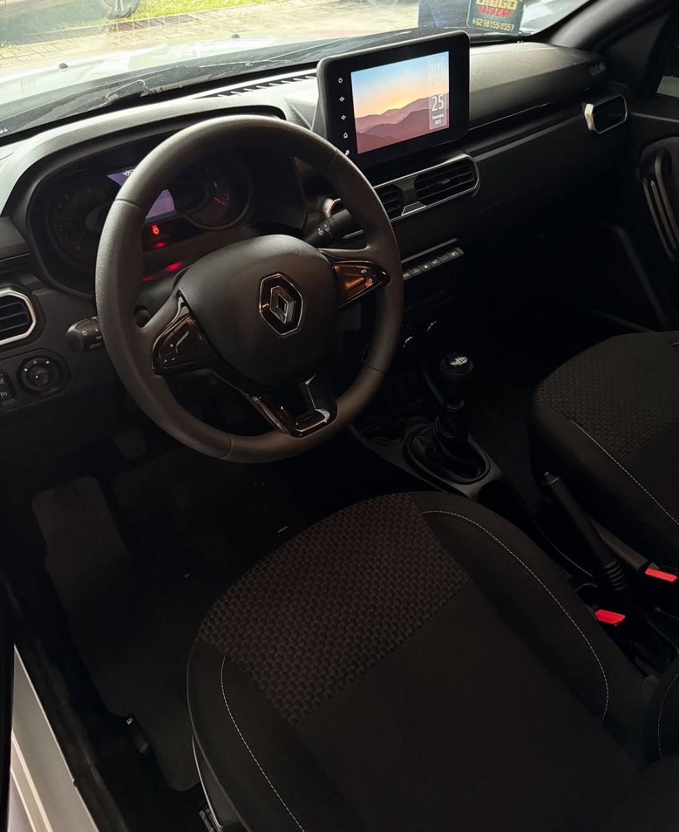 RENAULT DUSTER