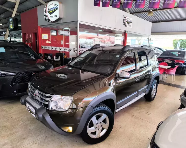 RENAULT DUSTER