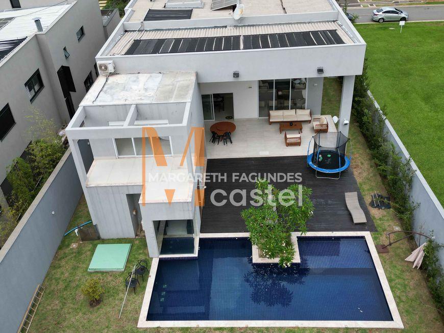 Cond. horizontal casa com 4 quartos à venda, 930.0m²