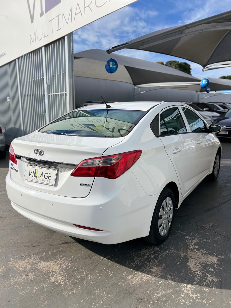 HYUNDAI HB20S