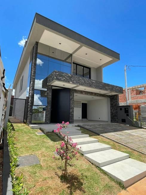 Cond. horizontal casa com 4 quartos à venda, 301.0m²