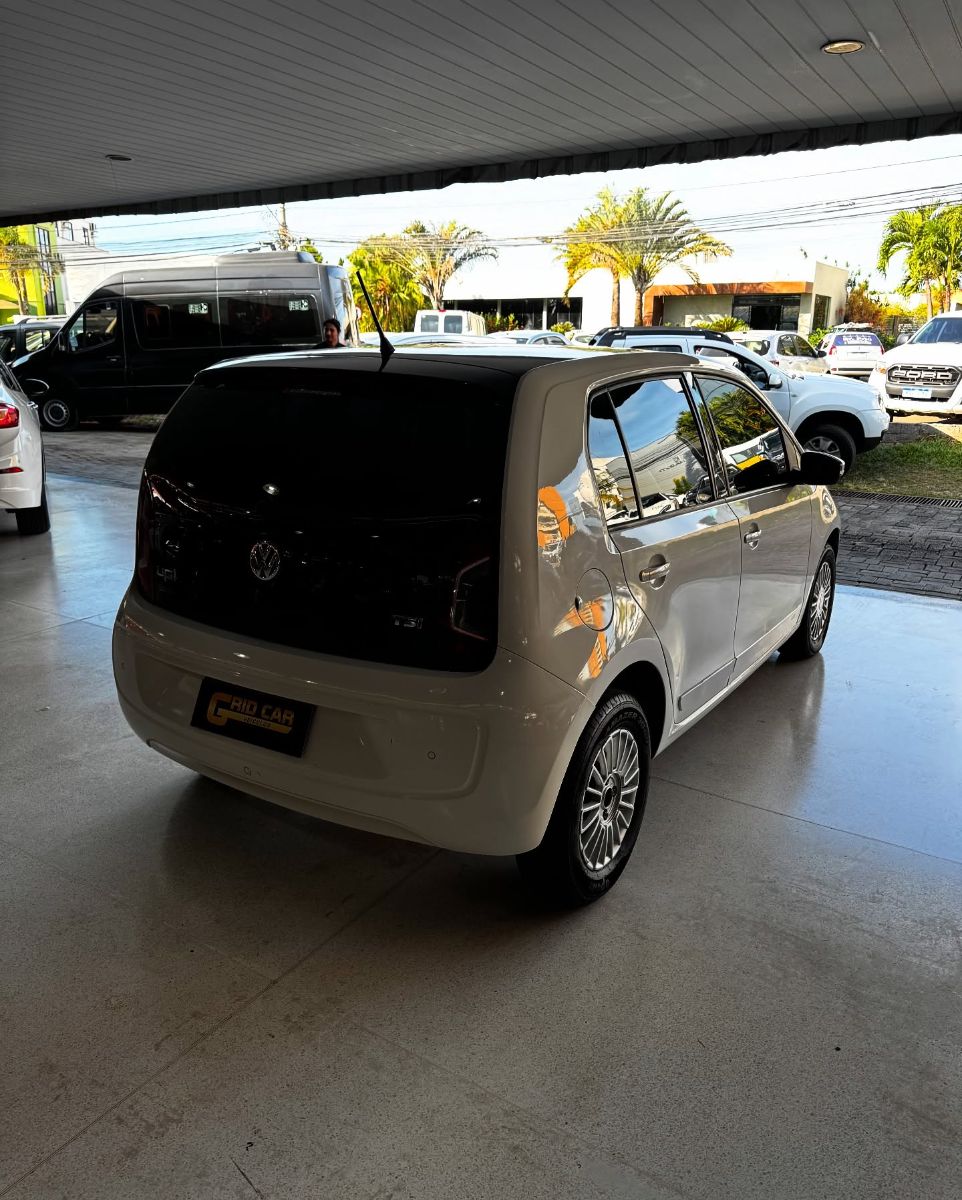 VW - VOLKSWAGEN UP!