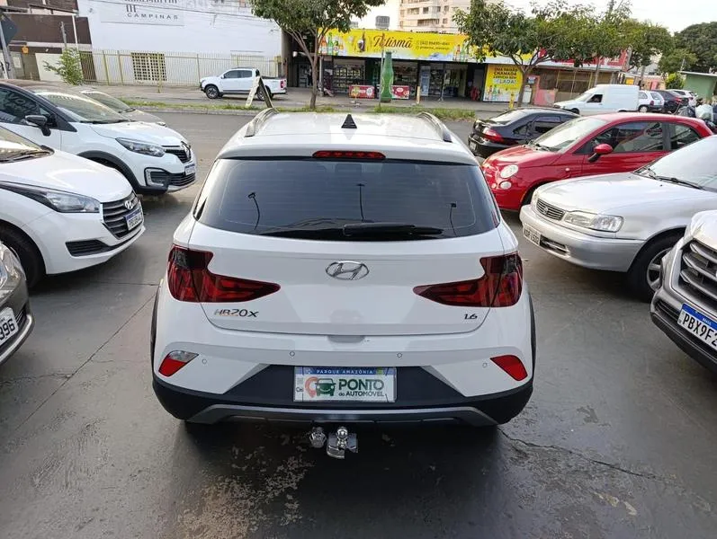HYUNDAI HB20X