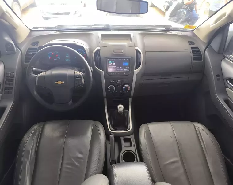 GM - CHEVROLET S10