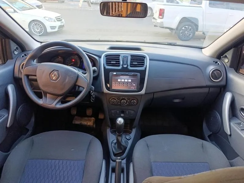 RENAULT SANDERO