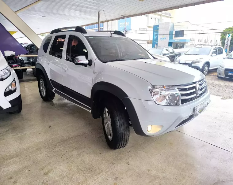 RENAULT DUSTER
