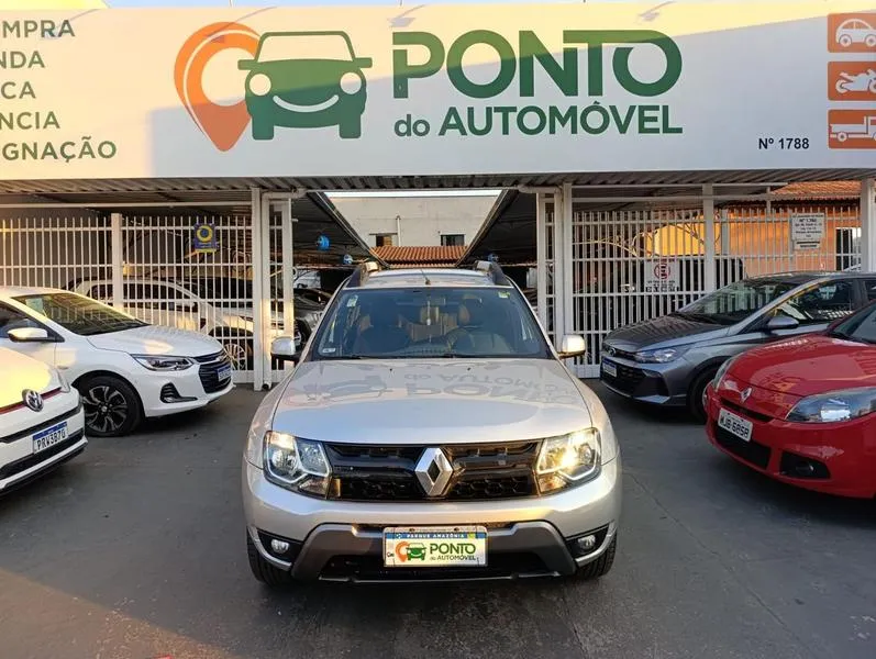 RENAULT DUSTER