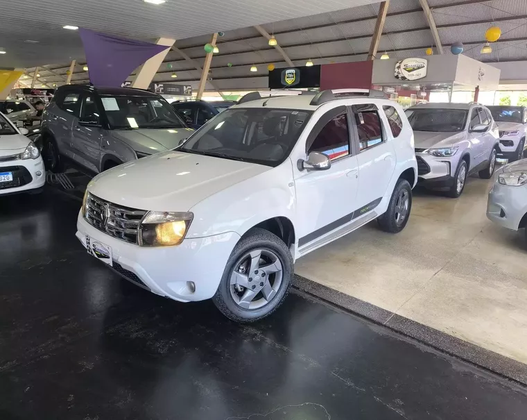 RENAULT DUSTER