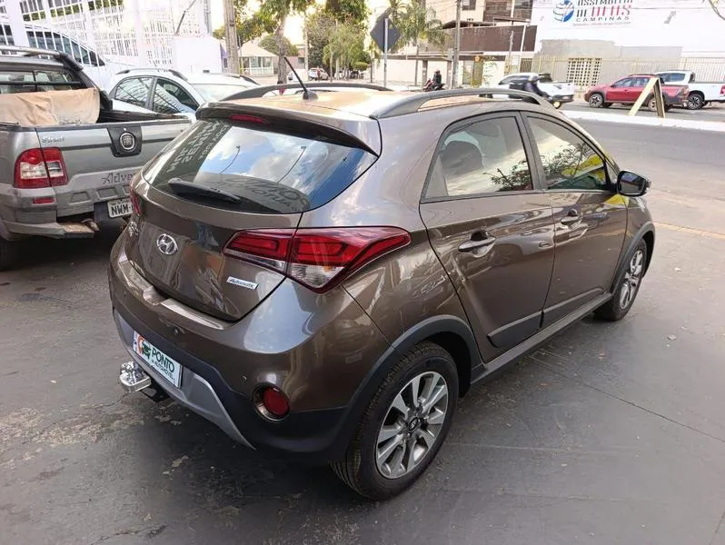 HYUNDAI HB20X